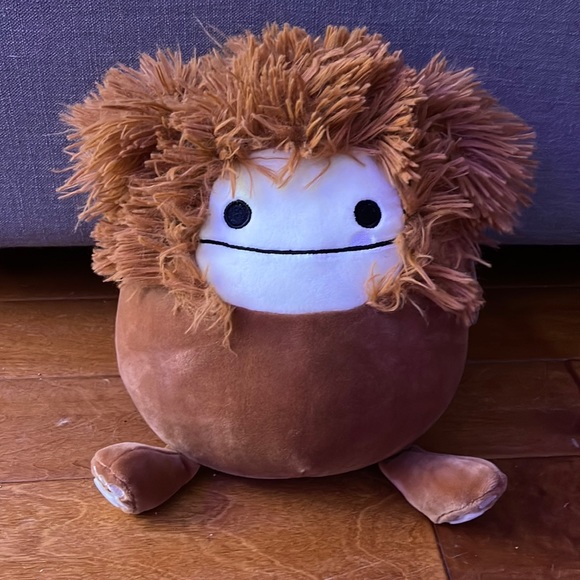 NEEDS TO GO nwt benny the bigfoot - Picture 1 of 2